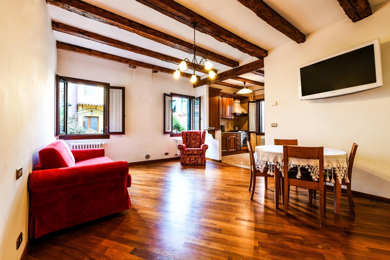Red Fashion Apartment Venice Exterior photo